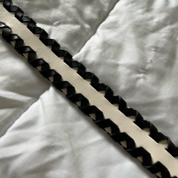 Kate Spade Mix it Up Woven Guitar Bag Strap - Picture 7 of 11